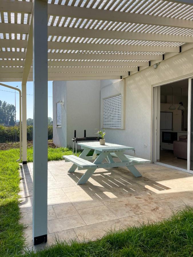 הבית הלבן בכפר בלום Villa Exterior photo